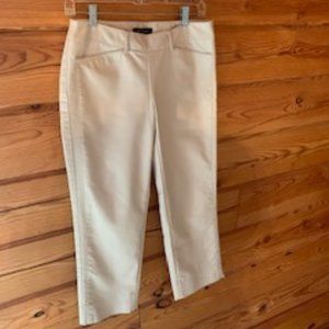 White House Black Market Khaki Capri